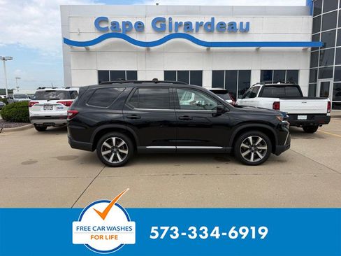 Used 2024 Honda Pilot Elite image 1