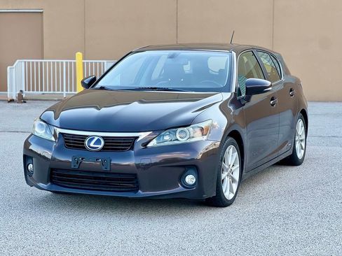 Used 2011 Lexus CT 200h Premium FWD image 3