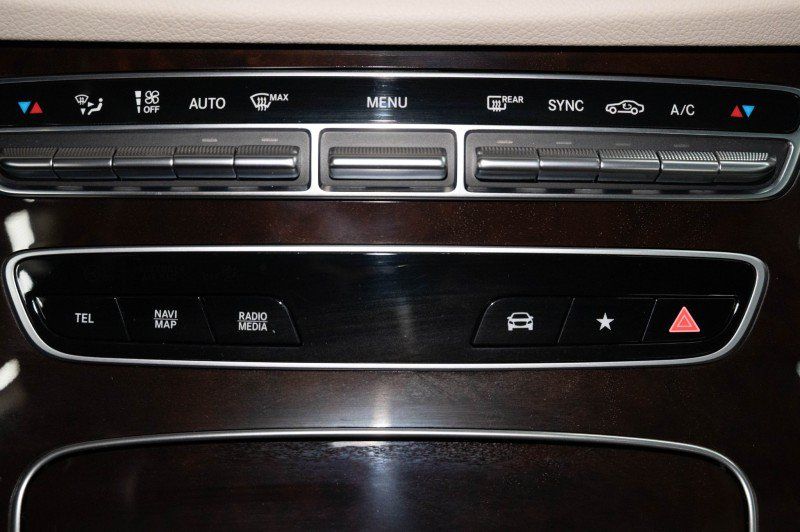 Used 2022 Mercedes-Benz E 350 Sedan image 30