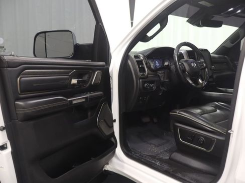 Used 2019 RAM 1500 Limited AWD/4WD image 11