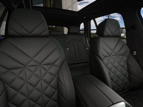 Used 2026 BMW X5 xDrive40i w/ M Sport Package image 40