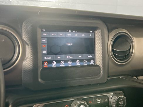 Used 2020 Jeep Wrangler Unlimited Sport S image 14