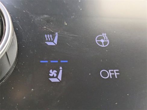 Certified 2025 Hyundai Santa Cruz Limited image 23