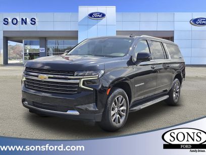 Used 2024 Chevrolet Suburban LT w/ Luxury Package