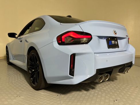 Used 2023 BMW M2 image 3