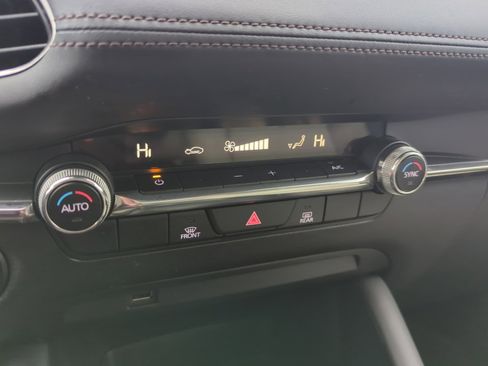 Used 2019 MAZDA MAZDA3 Sedan w/ Select Package image 18