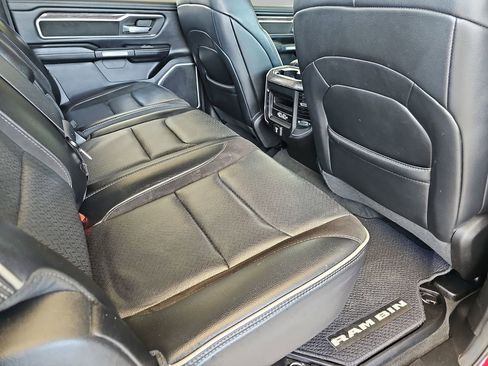 Used 2020 RAM 1500 Laramie AWD/4WD image 14