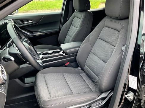 Used 2025 Chevrolet Equinox LT FWD image 23