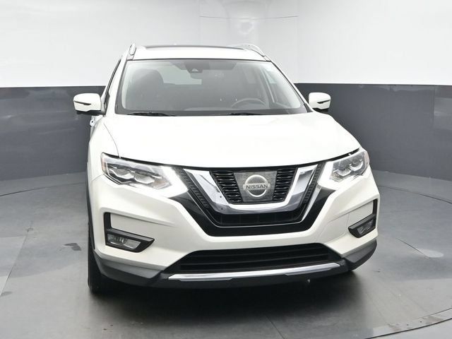 Used 2017 Nissan Rogue SL w/ SL Premium Package FWD image 2