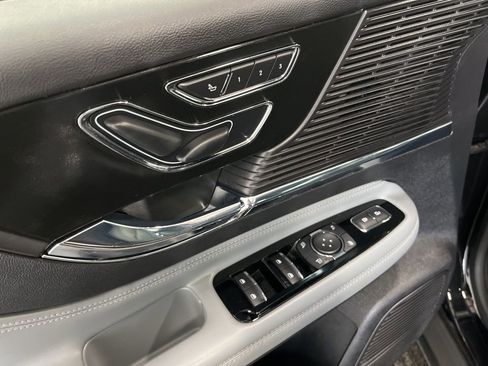 Used 2022 Lincoln Corsair AWD w/ Equipment Group 101A image 4