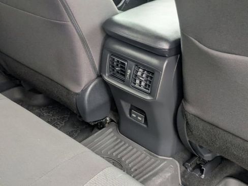 Used 2023 Toyota RAV4 AWD Hybrid image 31