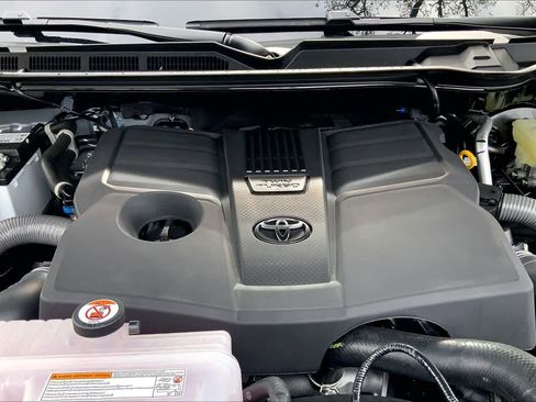 New 2026 Toyota Tundra SR5 AWD/4WD image 17