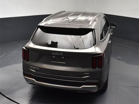 Certified 2025 Kia Sorento EX image 39