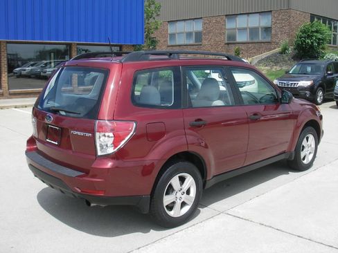 Used 2012 Subaru Forester 2.5X AWD/4WD image 5