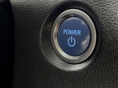 Used 2022 Toyota Corolla LE image 23