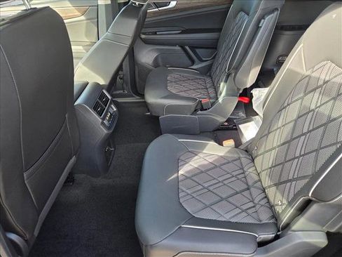 New 2026 Volkswagen Atlas SEL Premium R-Line image 15