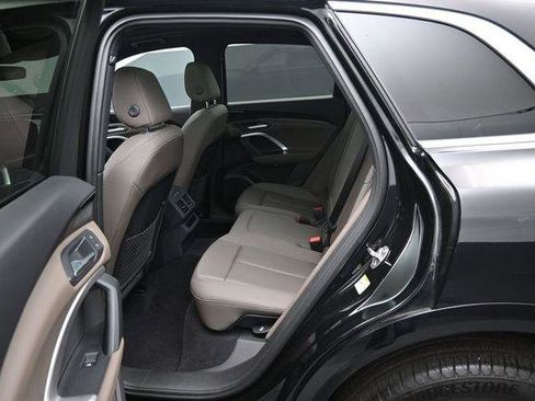 Certified 2025 Audi Q5 Premium w/ Convenience Package AWD/4WD image 29