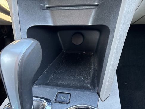 Used 2015 Chevrolet Equinox LS image 29