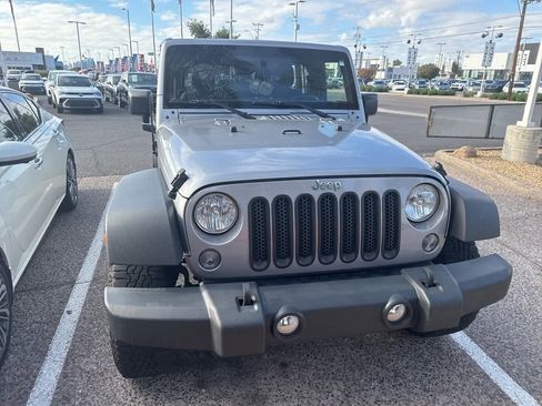 Used 2017 Jeep Wrangler Unlimited Sport w/ Connectivity Group image 3