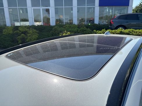 Certified 2026 Volvo XC40 B5 Plus AWD/4WD image 10