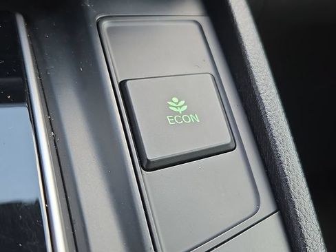 Used 2018 Honda CR-V Touring image 27