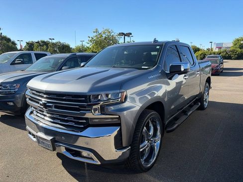 Used 2019 Chevrolet Silverado 1500 LTZ w/ LTZ Plus Package RWD image 3
