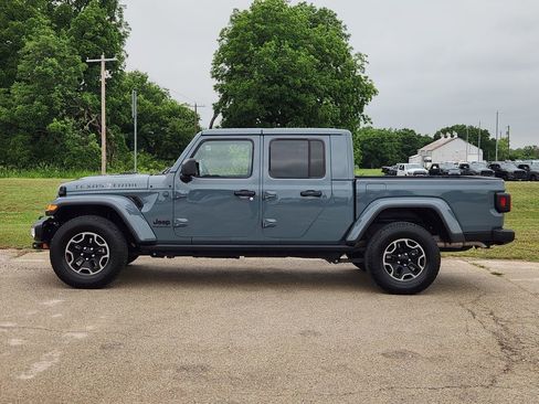 Used 2024 Jeep Gladiator Sport AWD/4WD image 4