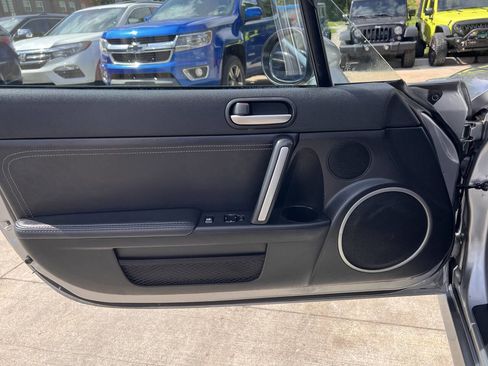 Used 2010 MAZDA MX-5 Miata Grand Touring w/ Premium Pkg image 16