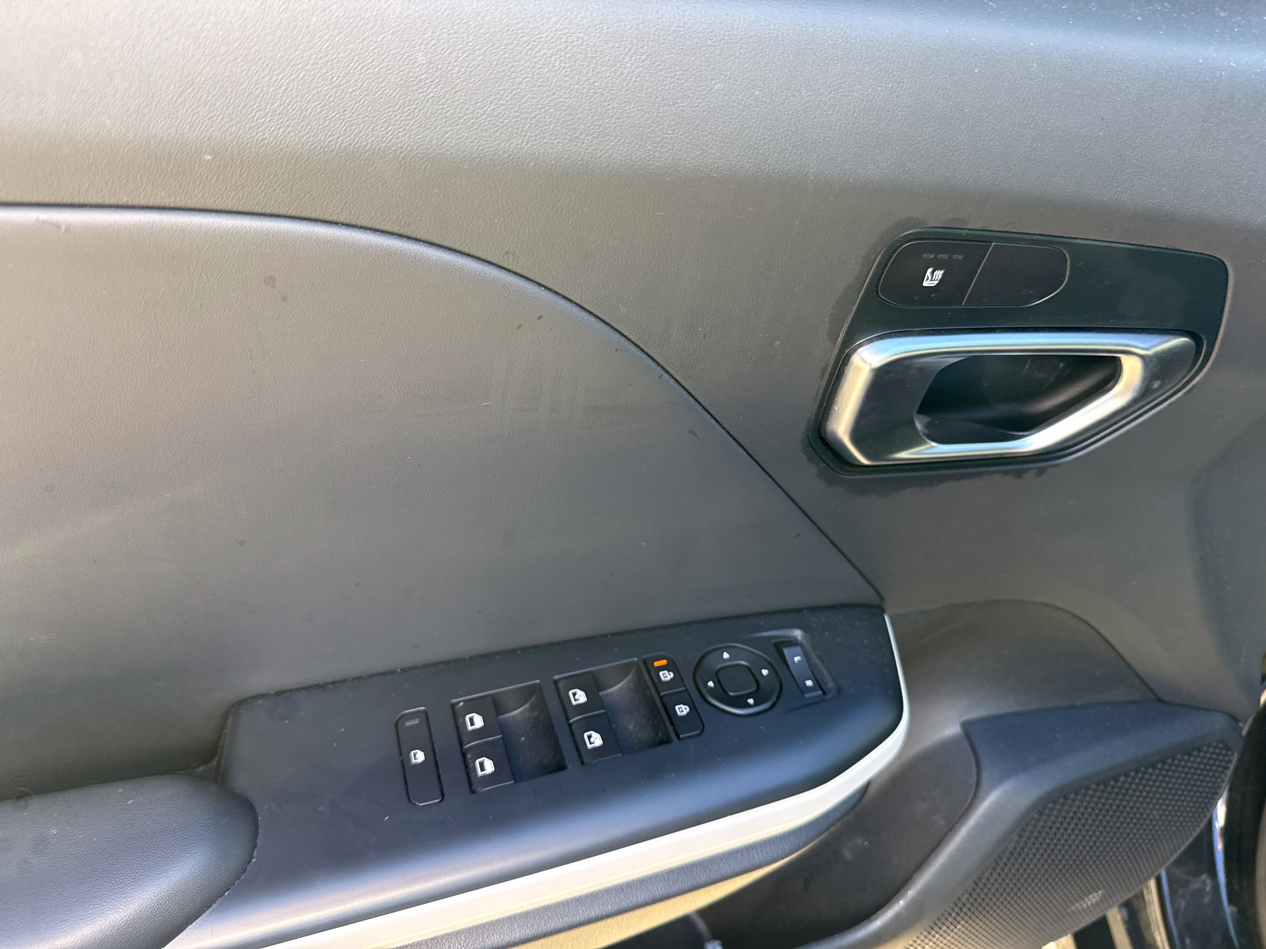 Used 2025 Kia K4 GT-Line w/ GT-Line Sunroof Package FWD image 9