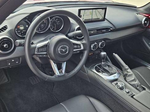 Used 2025 MAZDA MX-5 Miata RF Grand Touring RWD image 10
