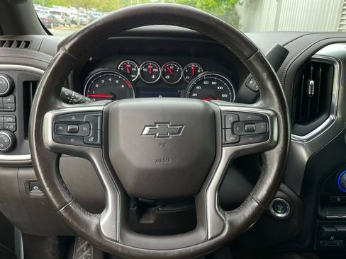 Used 2022 Chevrolet Silverado 1500 LT Trail Boss w/ Convenience Package II AWD/4WD image 14