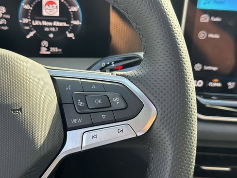 New 2026 Volkswagen Tiguan SE R-Line image 18