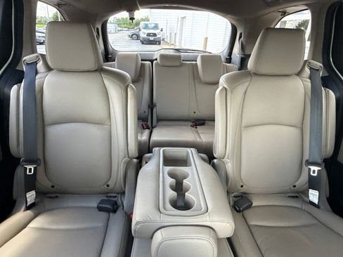 Used 2023 Honda Odyssey Touring image 14