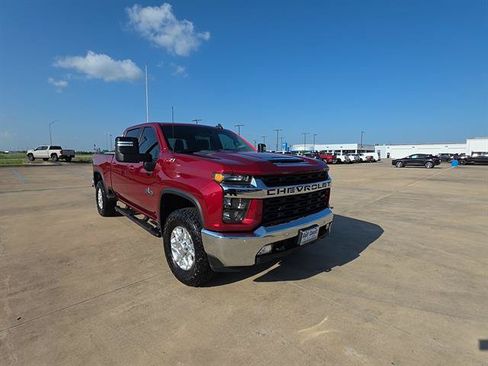 Used 2020 Chevrolet Silverado 2500 LT w/ Texas Edition AWD/4WD image 3