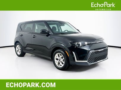 Used 2025 Kia Soul LX w/ LX Technology Package