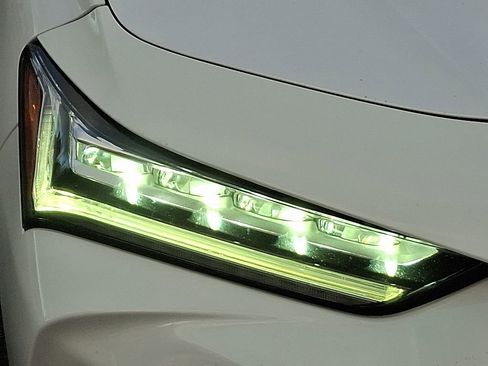 Certified 2022 Acura TLX SH-AWD w/ Advance Package image 9