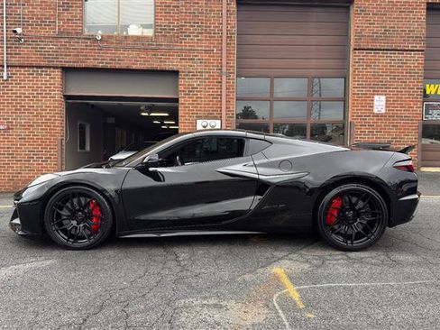 Used 2024 Chevrolet Corvette Z06 w/ Battery Protection Package RWD image 6