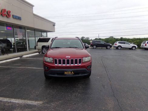 Used 2016 Jeep Compass Sport w/ Power Value Group FWD image 3