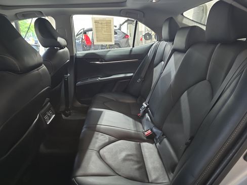 Used 2020 Toyota Camry XSE FWD image 14