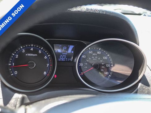 Used 2011 Hyundai Tucson Limited AWD/4WD image 28