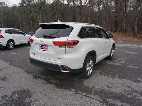 Used 2019 Toyota Highlander Limited image 22