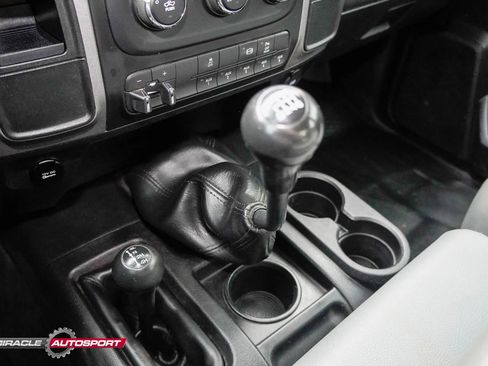 Used 2017 RAM 3500 Tradesman w/ Chrome Appearance Group image 38