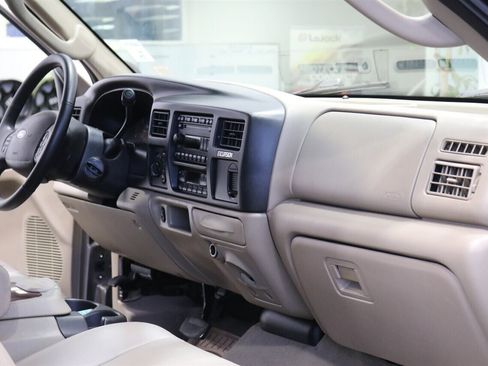 Used 2005 Ford Excursion Limited image 87