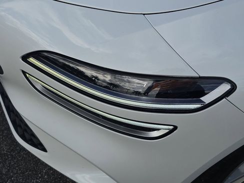 Used 2022 Genesis G70 2.0T w/ Prestige Package image 10