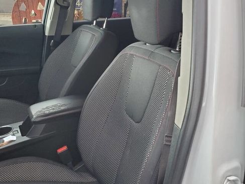 Used 2017 Chevrolet Equinox LT w/ Convenience Package image 20