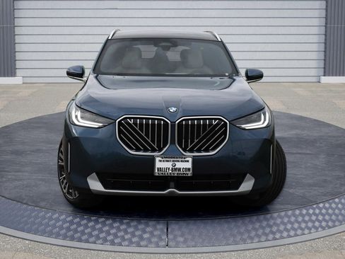 Certified 2025 BMW X3 xDrive30i w/ Convenience Package image 2