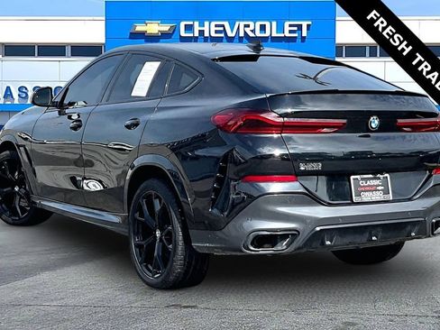 Used 2022 BMW X6 xDrive40i w/ Executive Package AWD/4WD image 3