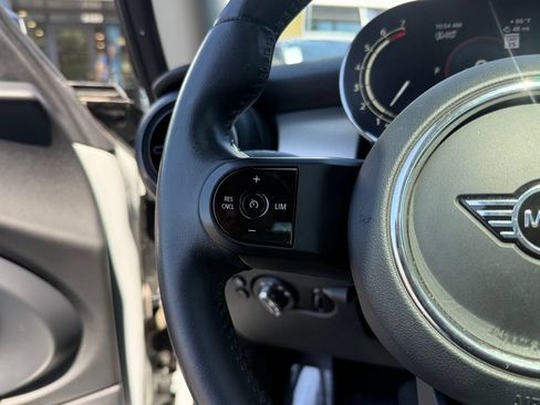Used 2023 MINI Cooper 2-Door Hardtop FWD image 20