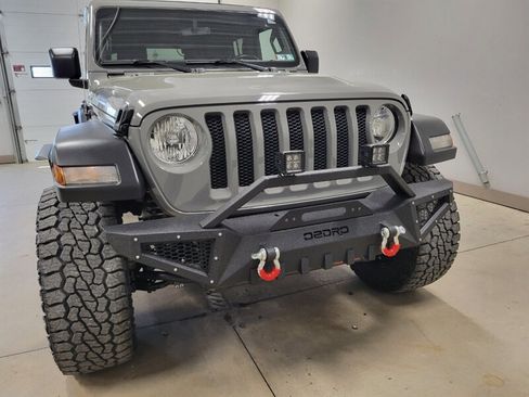 Used 2022 Jeep Wrangler Unlimited Sport w/ Sun And Sound Package AWD/4WD image 14