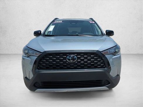 Certified 2025 Toyota Corolla Cross LE FWD image 2